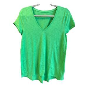 Lilly Pulitzer T-Shirt Women’s Size Medium Green Pima Cotton V-Neck Short Sleeve